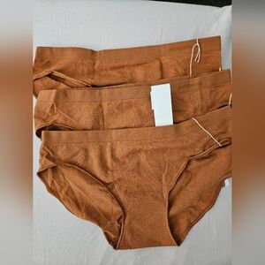 NWT Patagonia Women's Barely Hipsters x 3 pairs